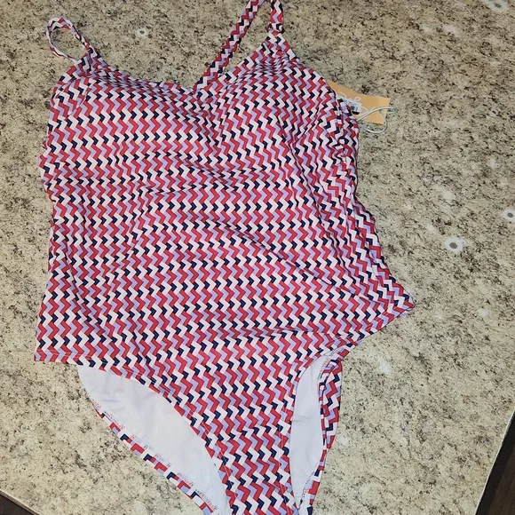 Kona Sol Women's Red/White/Blue One Piece Swimsuit Size 16 NWT - Picture 6 of 6